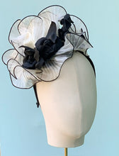 Load image into Gallery viewer, Picadilly in Cream and Black