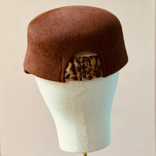 Load image into Gallery viewer, The Baxter Cap in Brandy Velour Felt