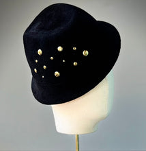 Load image into Gallery viewer, Short and Snap Brim Fedora