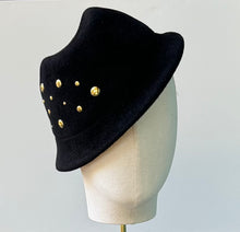 Load image into Gallery viewer, Short and Snap Brim Fedora