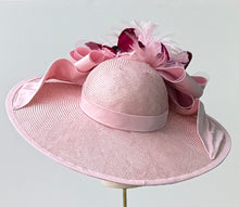 Load image into Gallery viewer, Cassie Classic in Pale Pink