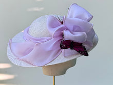 Load image into Gallery viewer, Rue Norvins in White and Lavender