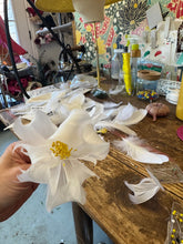 Load image into Gallery viewer, The Holly in Lemon