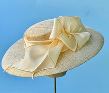 Load image into Gallery viewer, Lula Mae in Gold