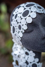 Load image into Gallery viewer, Daisy Headband