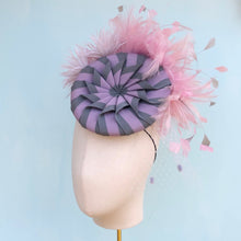 Load image into Gallery viewer, Bridgerton Pin Wheel