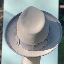 Load image into Gallery viewer, El Corazon Sante Fe Fedora