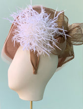 Load image into Gallery viewer, Meghan Fascinator