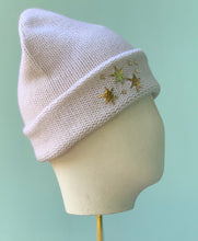 Load image into Gallery viewer, Seeing Stars Isabella Cashmere Beanie in Cream
