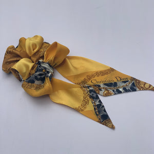 Paloma Tie in Gold and Black Silk