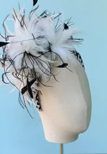 Load image into Gallery viewer, Saint Anne Headband in Black and White
