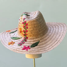 Load image into Gallery viewer, SAMPLE Garden Hat with Raffia Flowers
