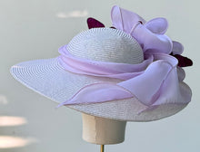 Load image into Gallery viewer, Rue Norvins in White and Lavender

