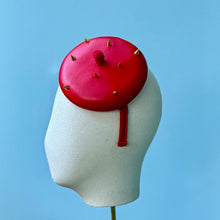 Load image into Gallery viewer, Charmante Fascinator in Spikes

