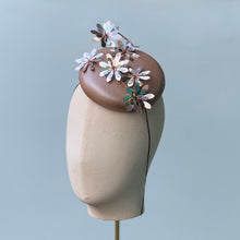 Load image into Gallery viewer, Charmante Fascinator in Irridescent Cafe Au Lait
