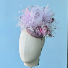 Load image into Gallery viewer, Little Fizz in Lilac
