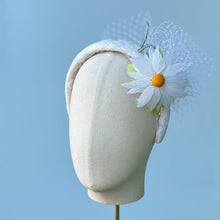 Load image into Gallery viewer, Daisy Band

