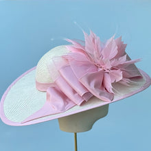 Load image into Gallery viewer, Cassie Classic in White and Pink
