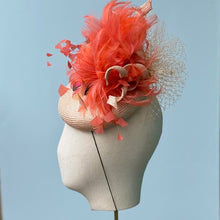 Load image into Gallery viewer, Big Fizz in Pale Peach
