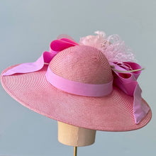 Load image into Gallery viewer, Rue Norvins in Pinks
