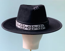 Load image into Gallery viewer, Jesse XL Fedora in Black Velour Felt

