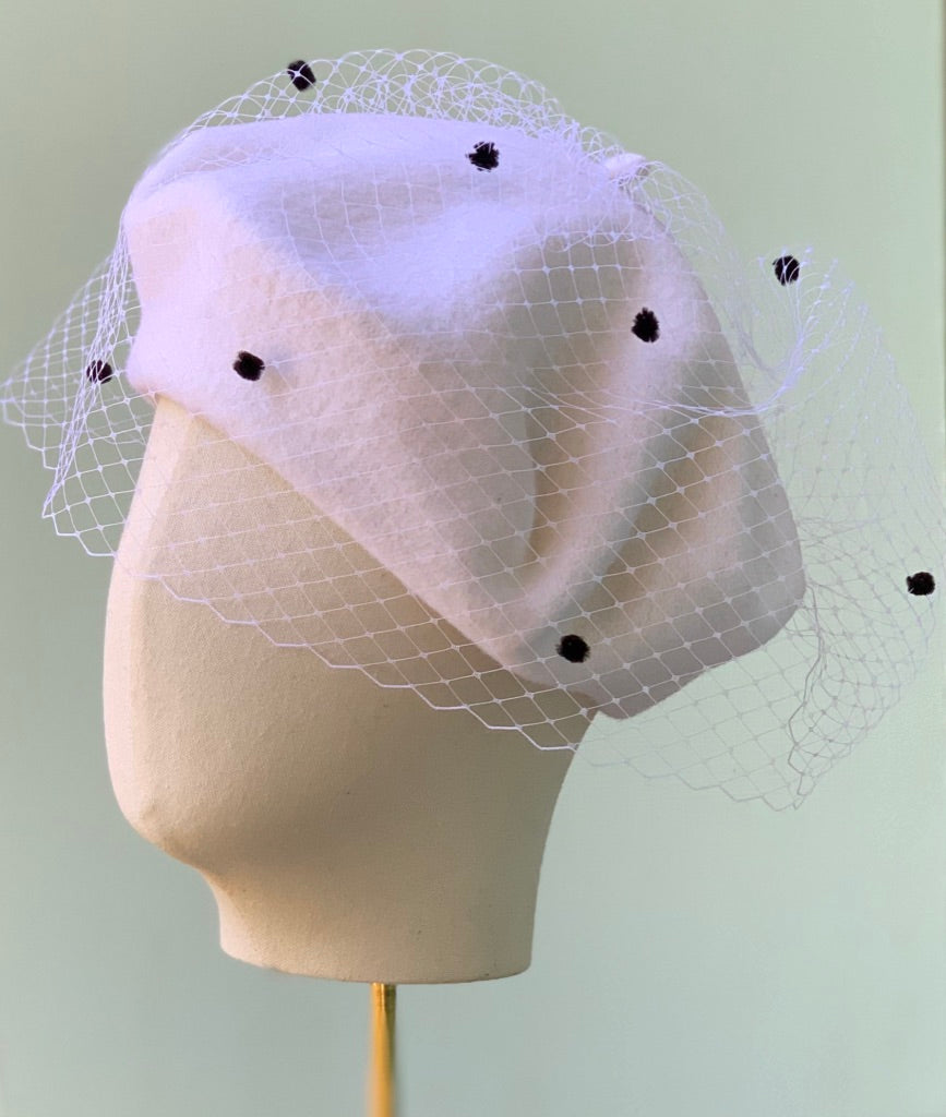 Veiled Bonnie Wool Beret in White