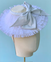 Load image into Gallery viewer, Fringey Nicole Fascinator
