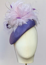 Load image into Gallery viewer, Chiswick Fascinator in Lilac
