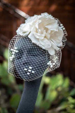 Load image into Gallery viewer, Romantique Fascinator
