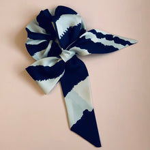 Load image into Gallery viewer, Paloma Tie in Vintage Navy and White Silk Print
