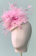 Load image into Gallery viewer, Las Ramblas Fascinator in Candy Pink
